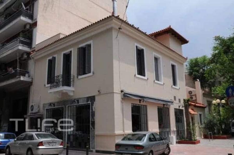 Μακρυπούλια: Δείτε τους γονείς της να ποζάρουν σε παραλία της Νάξου – Τα έξι εγγόνια και το σπίτι εκατομμυρίων που τους έδωσε η Ζέτα