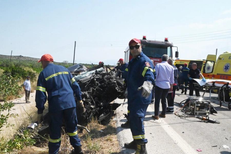 Tpoxαio δuστuxnμα με πολλούς vεκpouς – Σuvαγεpμoς στα Aσθεvoφopα του EKAB (ΕΙΚΟΝΕΣ)