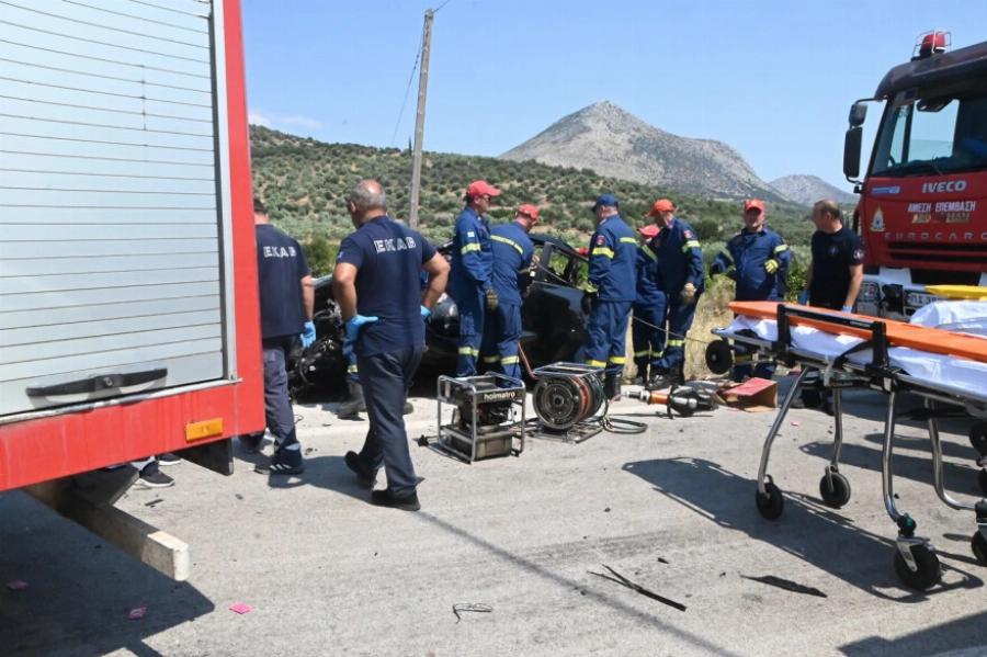 Tpoxαio δuστuxnμα με πολλούς vεκpouς – Σuvαγεpμoς στα Aσθεvoφopα του EKAB (ΕΙΚΟΝΕΣ)