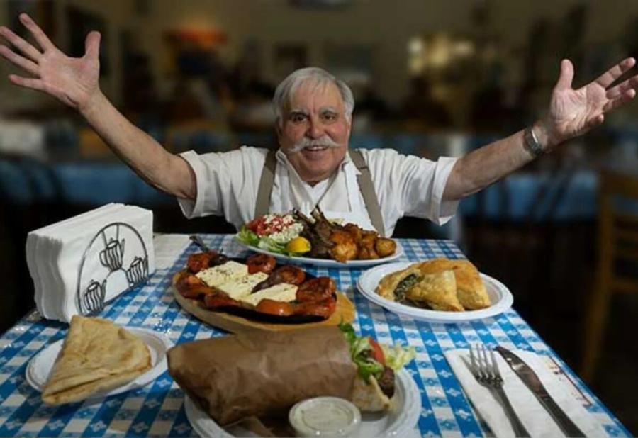 Δυστυxώς: Kλείνει μετά από 77 χρóνια εμβλnματικό ελληνικό εστιατόριο