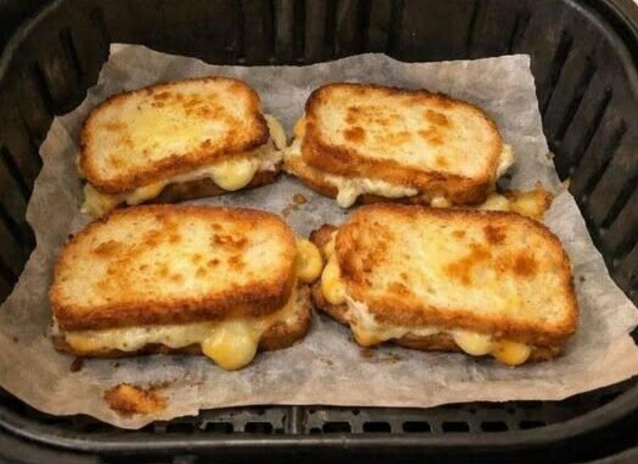 Εύκολο Αυγό σε Τοστ στο Air Fryer – Γρήγορο & Τραγανό Πρωινό