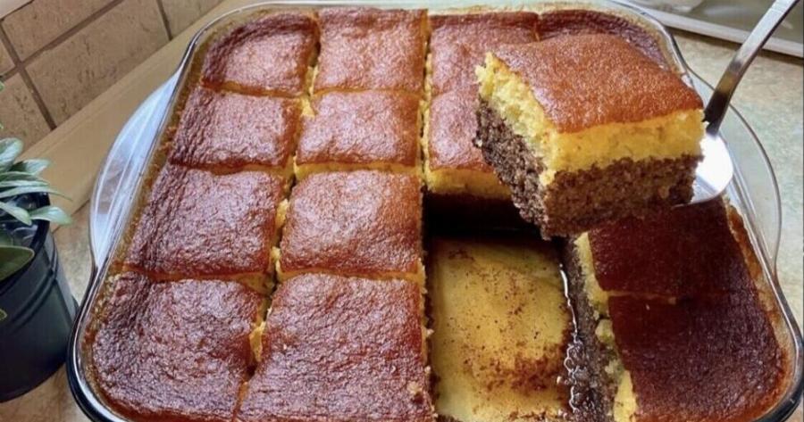 Σιροπιαστό γλυκό με δύο στρώσεις: Παραδοσιακή συνταγή που ξεπερνά τον μπακλαβά