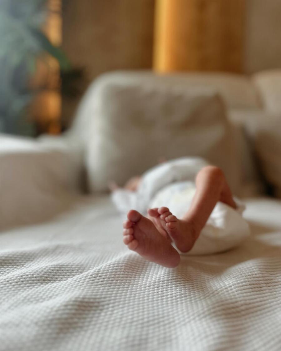 Ευχάριστα νέα στην ελληνική σοουμπίζ: Έγιναν γονείς κι Auτές είναι οι 1ες φωτογραφίες του νεογέννητου