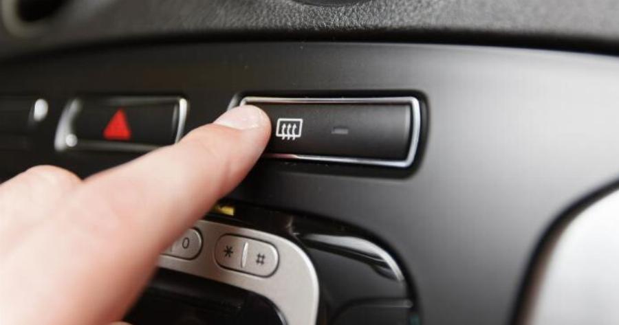 Έτσι την πατάμε όλοι: Εάν δεν αγγίξεις αυτούς τους διακόπτες θα γλιτώσεις εκατοντάδες λίτρα βενζίνης