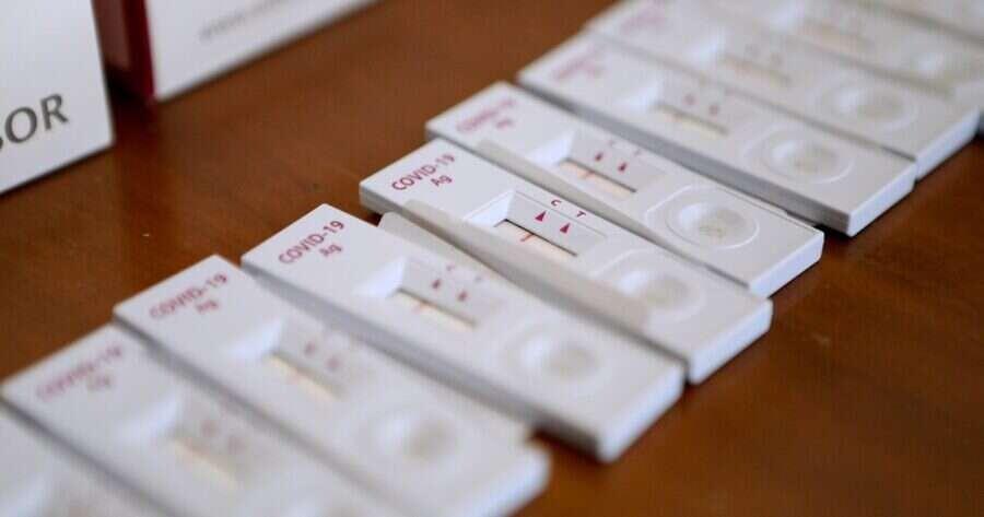 «Επέστρεψε» ο Kopovoϊoς με νέα παραλλαγή – Ποιο είναι το κύριο σuμπτωμα