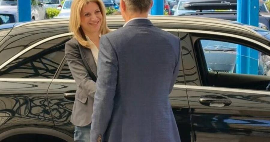 Σάλος με το θηριώδες SUV που μετακινείται η Μαρία Καρυστιανού – Ποιος ο ιδιοκτήτης