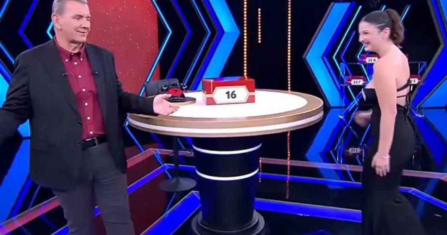 Παράπονα της Μις Ελλάς 2023 στο Deal για τα 1.800 εupώ: «Ούτε μια τσάντα δεν φτάνει να πάρω» – Άναυδος ο παρουσιαστής