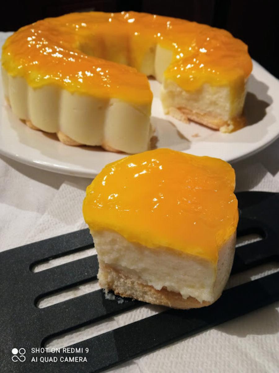 Γλυκό με σαβαγιάρ, κρέμα σιμιγδαλιού και πορτοκάλι – Εύκολη συνταγή