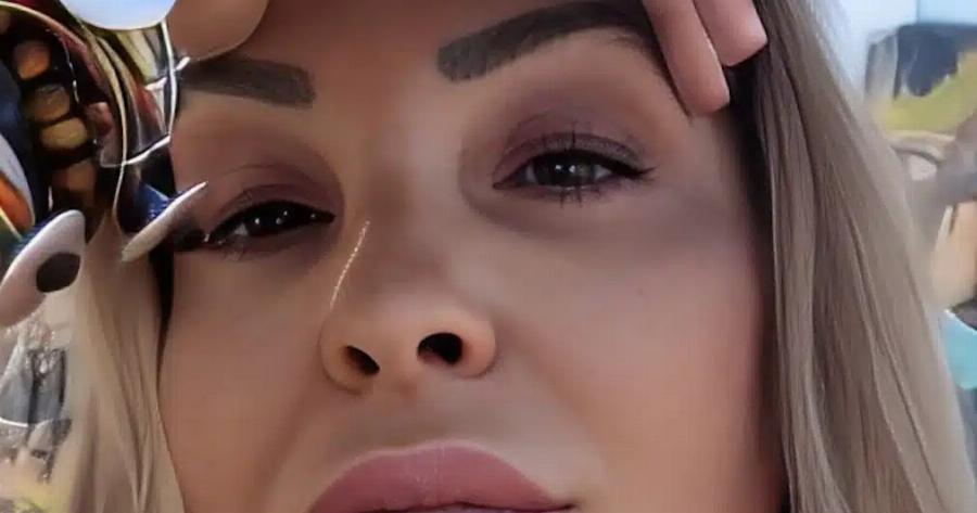 ΚΟΥΚΛΑ Ελληνίδα στα 59 της – Απόλυτα φυσική χωρίς φίλτρα και ρετούς ρίχνει τα σόσιαλ