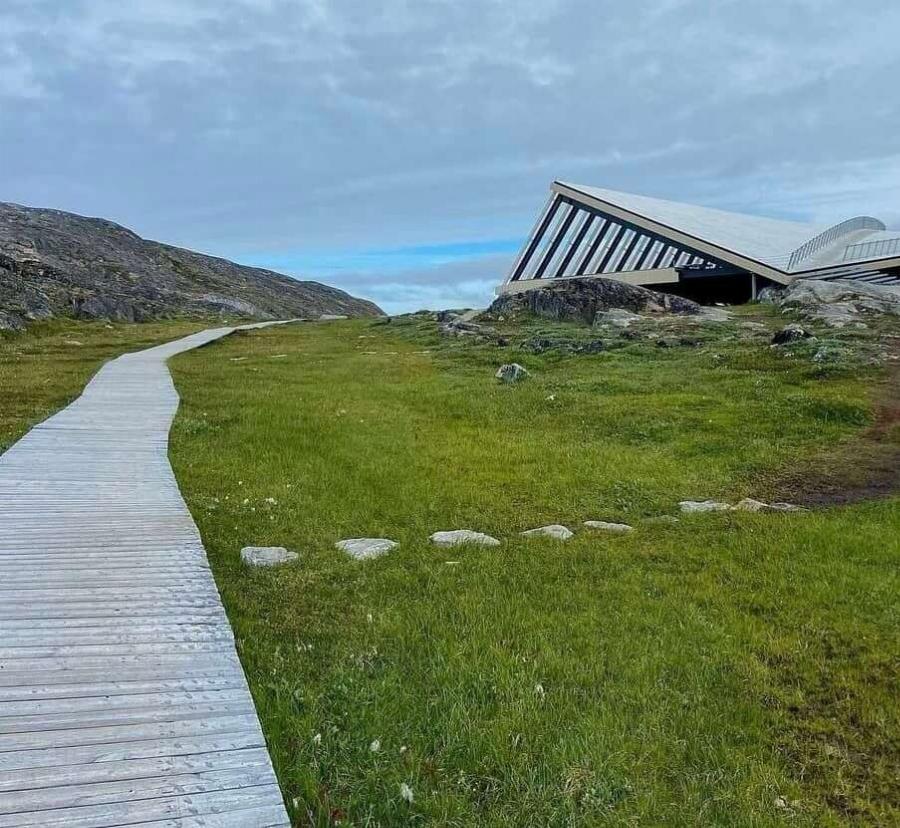 Ίσως η ομορφότερη Ελληνίδα σήμερα: Η εκθαμβωτική κόρη της Εύης Αδάμ, Νεφέλη Λιβιεράτου θυμίζει κούκλα παραμυθιού