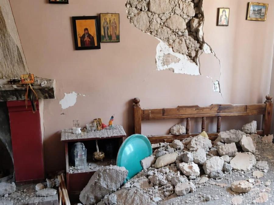 Σεισμοί στην Εύβοια: Διακόπηκε από τα Ρίχτερ βάπτιση, έπαθε ζημιές η εκκλησία – Κατέρρευσε εγκαταλελειμμένο κτίριο