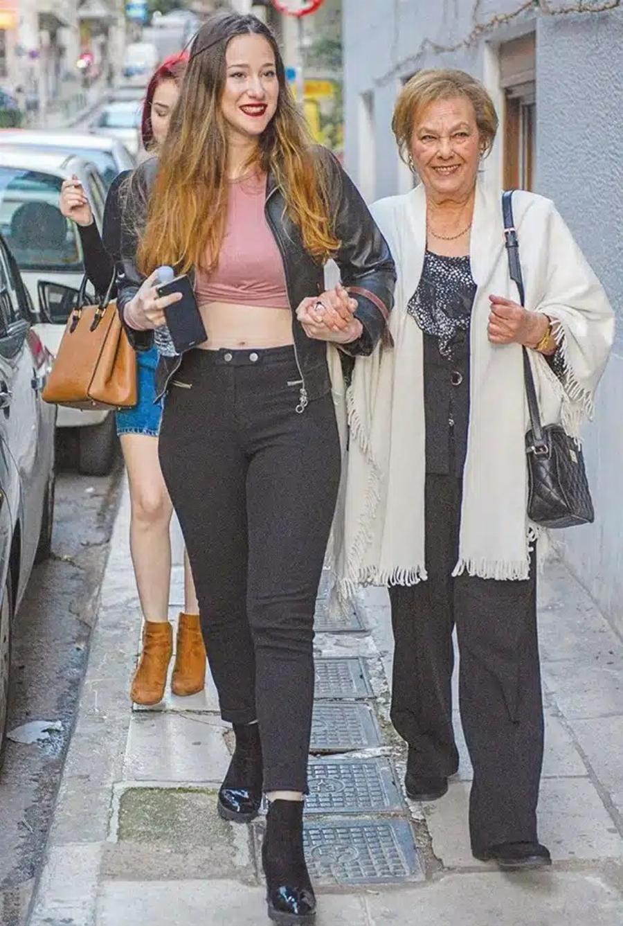 Ελένη Προκοπίου: Οι προσπάθειες για εγκυμοσύνη, η λατρεία του κοινού προς εκείνη, η απώλεια κιλών και η Αγία Ειρήνη