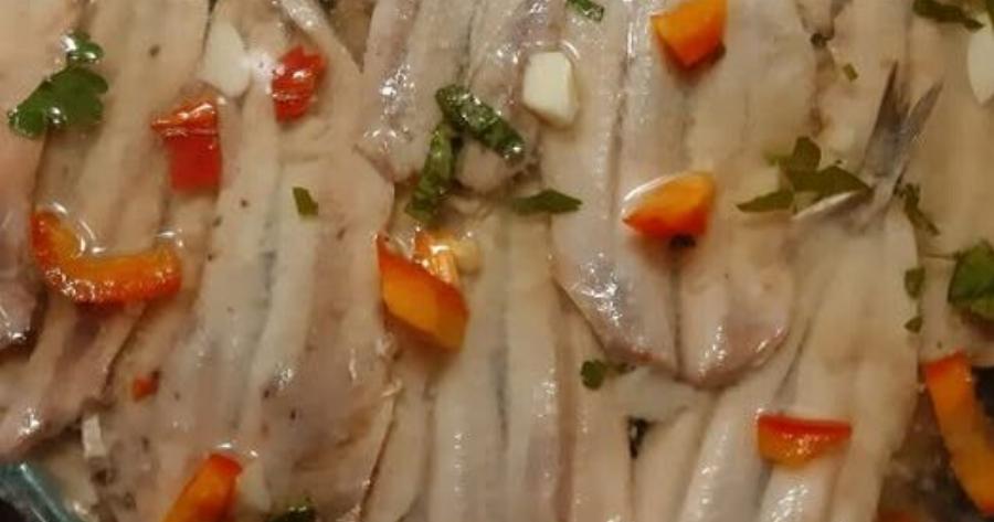 Γαύρος μαρινάτος… ο μεζές που δεν λείπει ποτέ από το ψυγείο