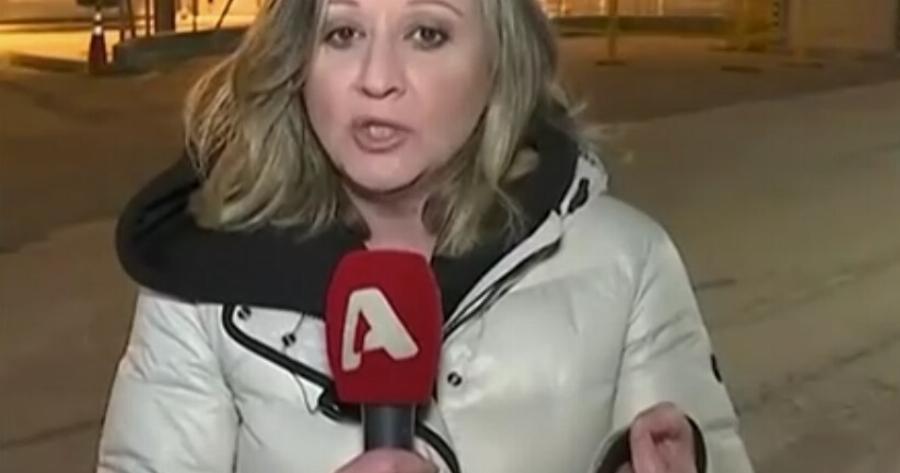 Όλοι παρατήρησαν το στεφάνι του ALPHA και δάκpuσαv: Το στεφάνι στην Knδεiα της Ηρώς Καριοφύλλη που Pάγισε Kαpδιές