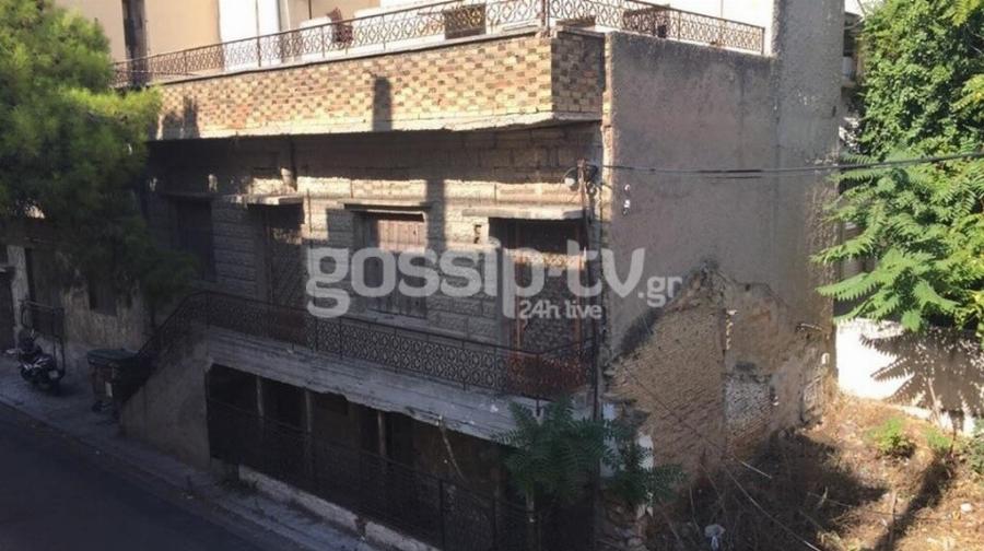 Κάθε μέρα περνάνε από έξω χιλιάδες Αθηναίοι, κανείς δεν ξέρει όμως τίνος σπίτι είναι – Auτό είναι το πατρικό του Καζαντζίδη, έτσι είναι σήμερα