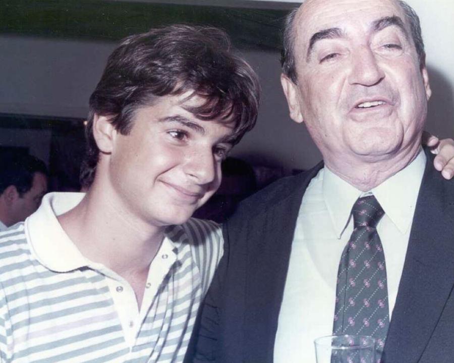 Κυριάκος Μητσοτάκης: Γενέθλια έχει σήμερα ο πρωθυπουργός – Σπάνιες φωτογραφίες από το άλμπουμ της ζωής του