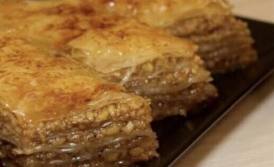 Μπακλαβάς με διπλό σιρόπι: παραδοσιακή συνταγή που πετυχαίνει πάντα