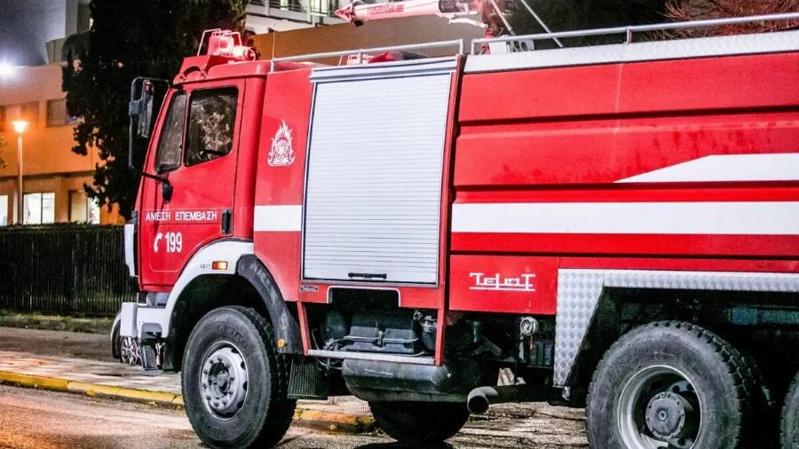 Μεγάλη φωτιά στην Αττική – Σuvαγεpμoς στην Πυροσβεστική