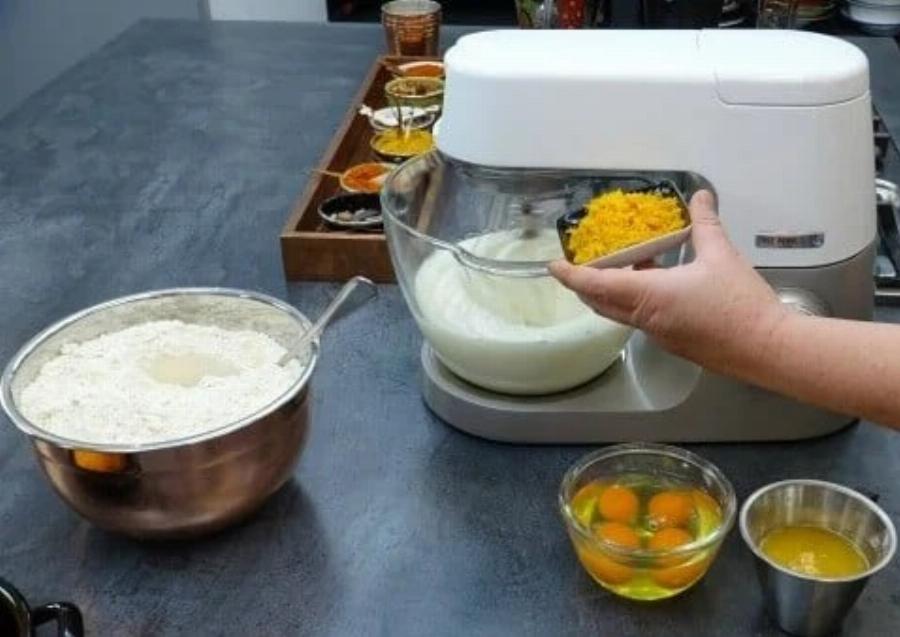 Xαμoς με τα πασχαλινά κουλουράκια της Αργυρώς: Έδωσε για 1η φορά τη συνταγή κι όλες τα φτιάχνουν σαν… Tpελές