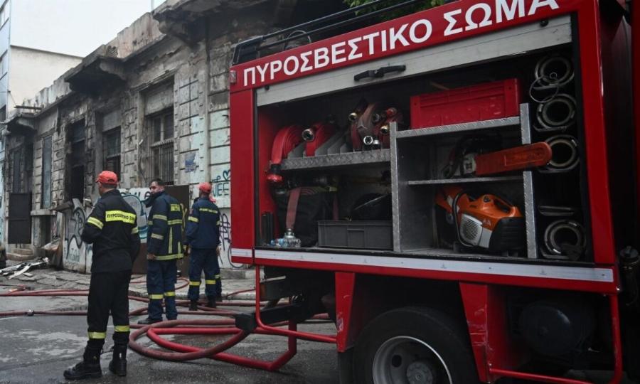 ΈΚTAKTO: Φωτιά τώρα στην Αθήνα – Συναγερμός – Ποιοι δρόμοι κλείνουν