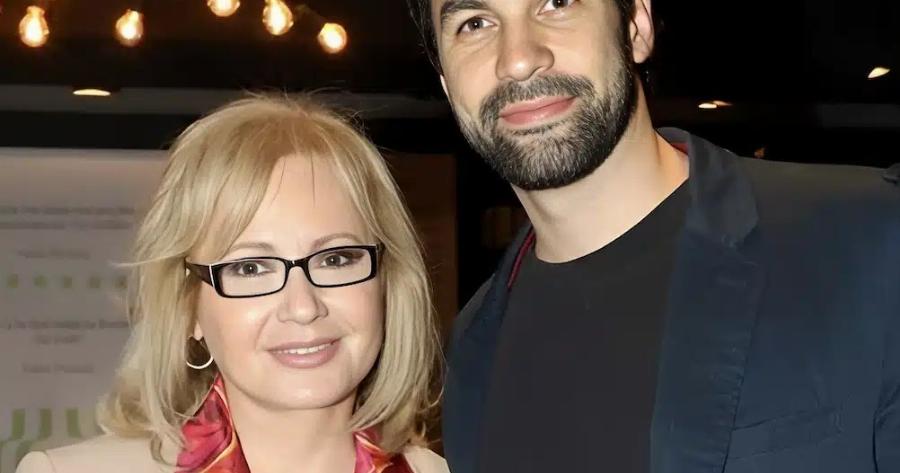 Αγγελική Νικολούλη: Ραγίζει καρδιές ανήμερα της Γιορτής της Μητέρας – «Μανούλα μου γλυκιά…»