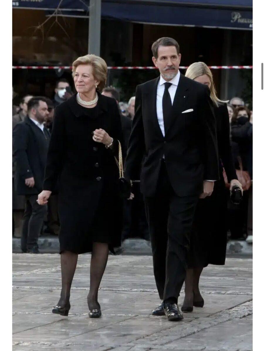 Έτσι τίμησε τον Βασιλιά Κωνσταντίνο: Κυρία με Κ κεφαλαίο η Άννα Μαρία στον γάμο της κόρης της, συγκίνησε το πανελλήνιο