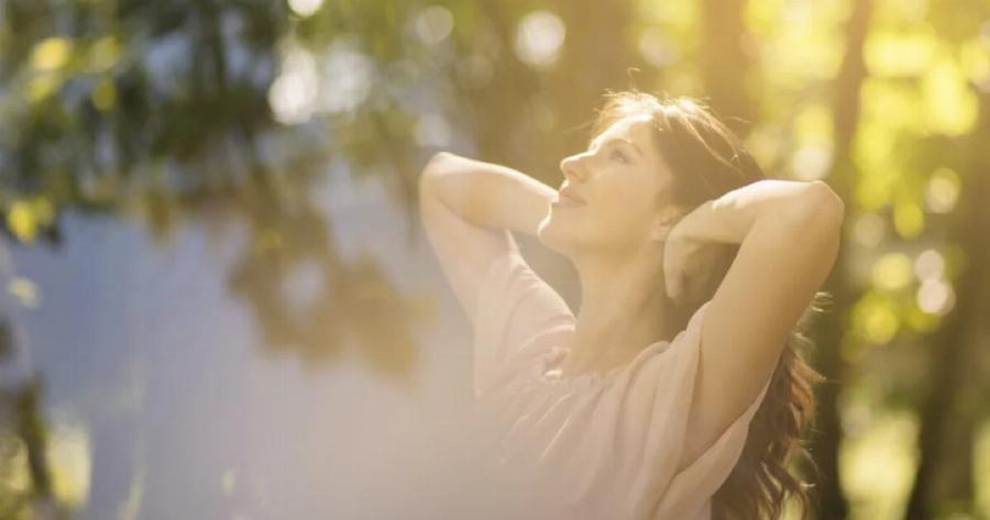 Η βιταμίνη που… κάνει θαύματα: Θα σε κάνει να φαίνεσαι χρόνια νεότερη