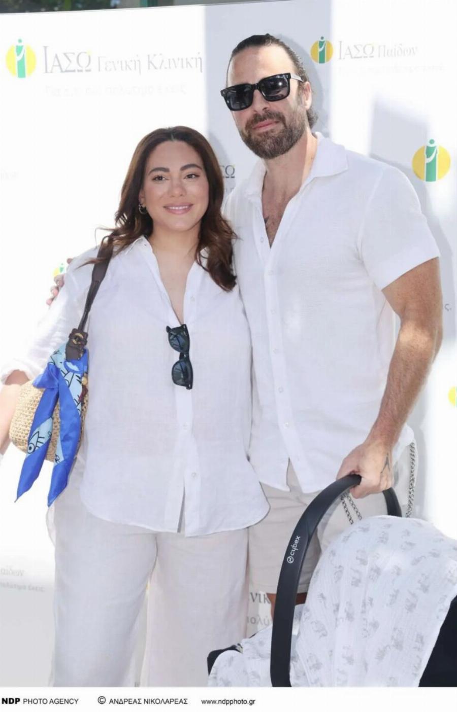 Βαλαβάνη: Εξιτήριο από το μαιευτήριο με τον Μόργκαν και το νεογέννητο γιο τους (Φωτογραφίες)