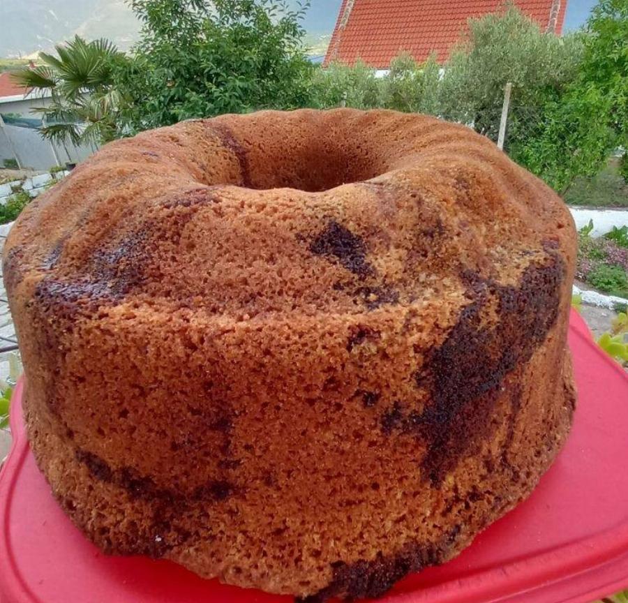 Αφράτο κέικ τούμπανο με μερέντα – το μυστικό στην πορτοκαλάδα