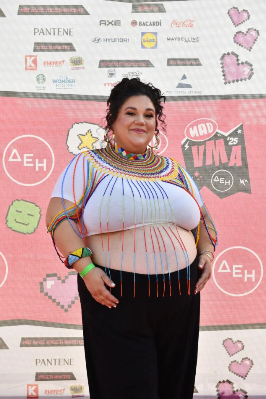 MAD VMA 2025: Εμφανίστηκε με την κοιλιά έξω στον 8ο μήνα εγκυμοσύνης και δίδαξε… αυτοπεποίθηση