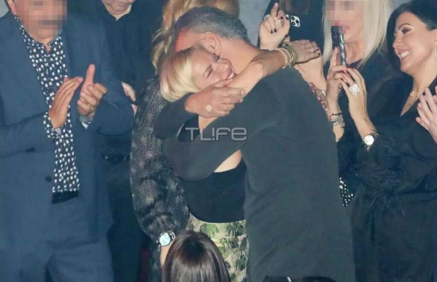 Το ανακοίνωσε ο Ρέμος από το μικρόφωνο και χειροκροτούσε όλο το μαγαζί: Μεγάλες χαρές για τη Μαρία Μπεκατώρου