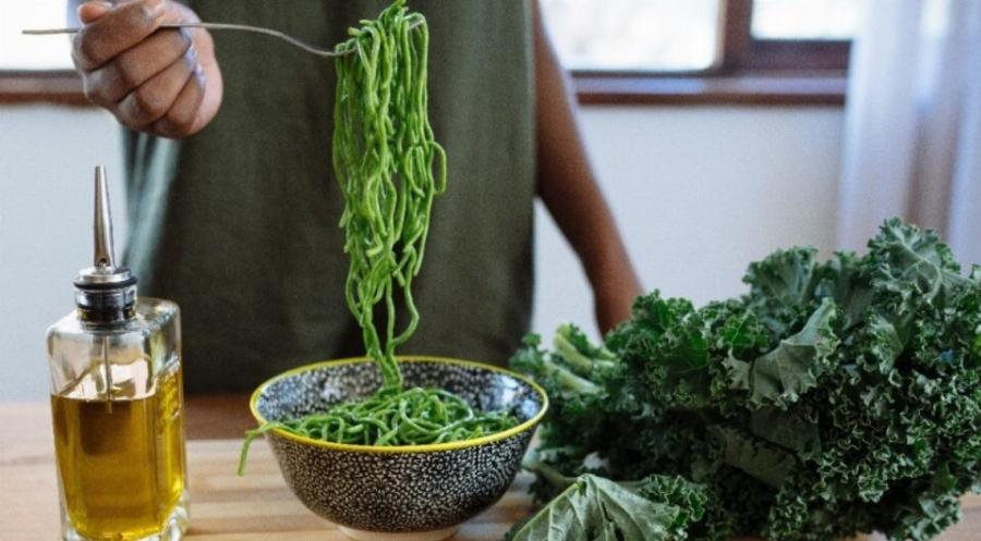 Η «δίαιτα» της αντιγήρανσης: Έξι τροφές για να ανανεωθείτε από μέσα προς τα έξω