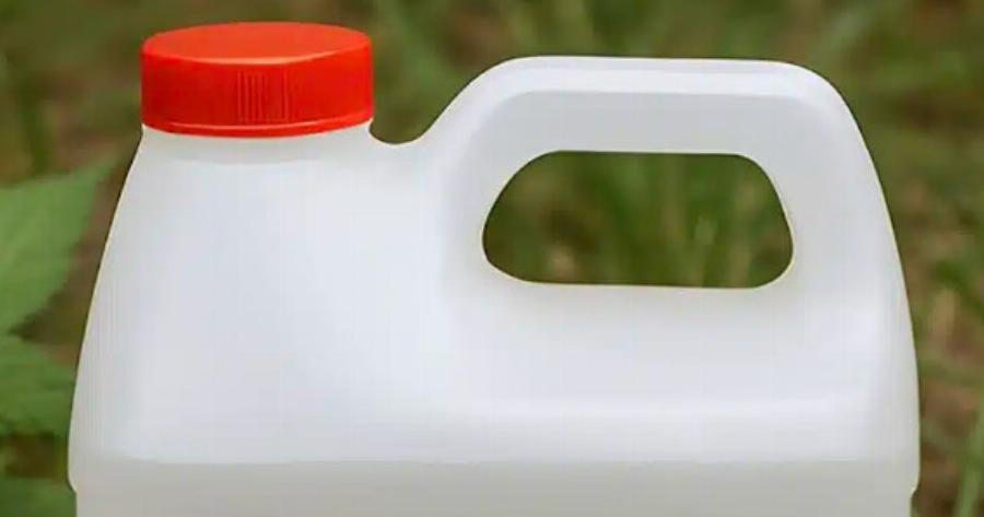 Η γιαγιά μου ορκίζεται σε αυτή τη συνταγή ζıζανıοκτόνου. Δείτε πώς λειτουργεί