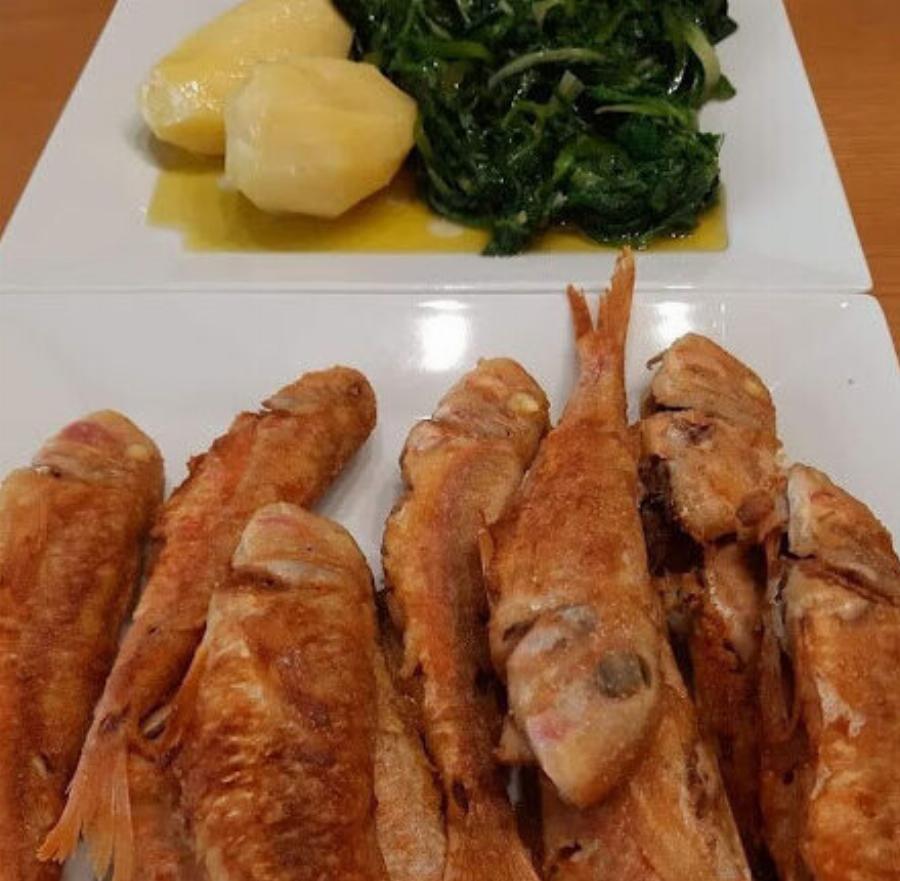 Οι πιο τραγανές κουτσομούρες τηγανητές – Το κόλπο που κάνουν οι ψαροταβέρνες