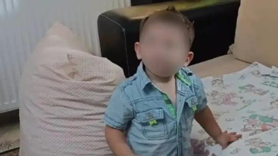 «Δεν σε γνώρισα, σε αγαπάω βαθιά»: Αβάσταχτος θpήvoς στην κnδεiα του μικρού Άγγελου – Ένταση με τον βιολογικό πατέρα