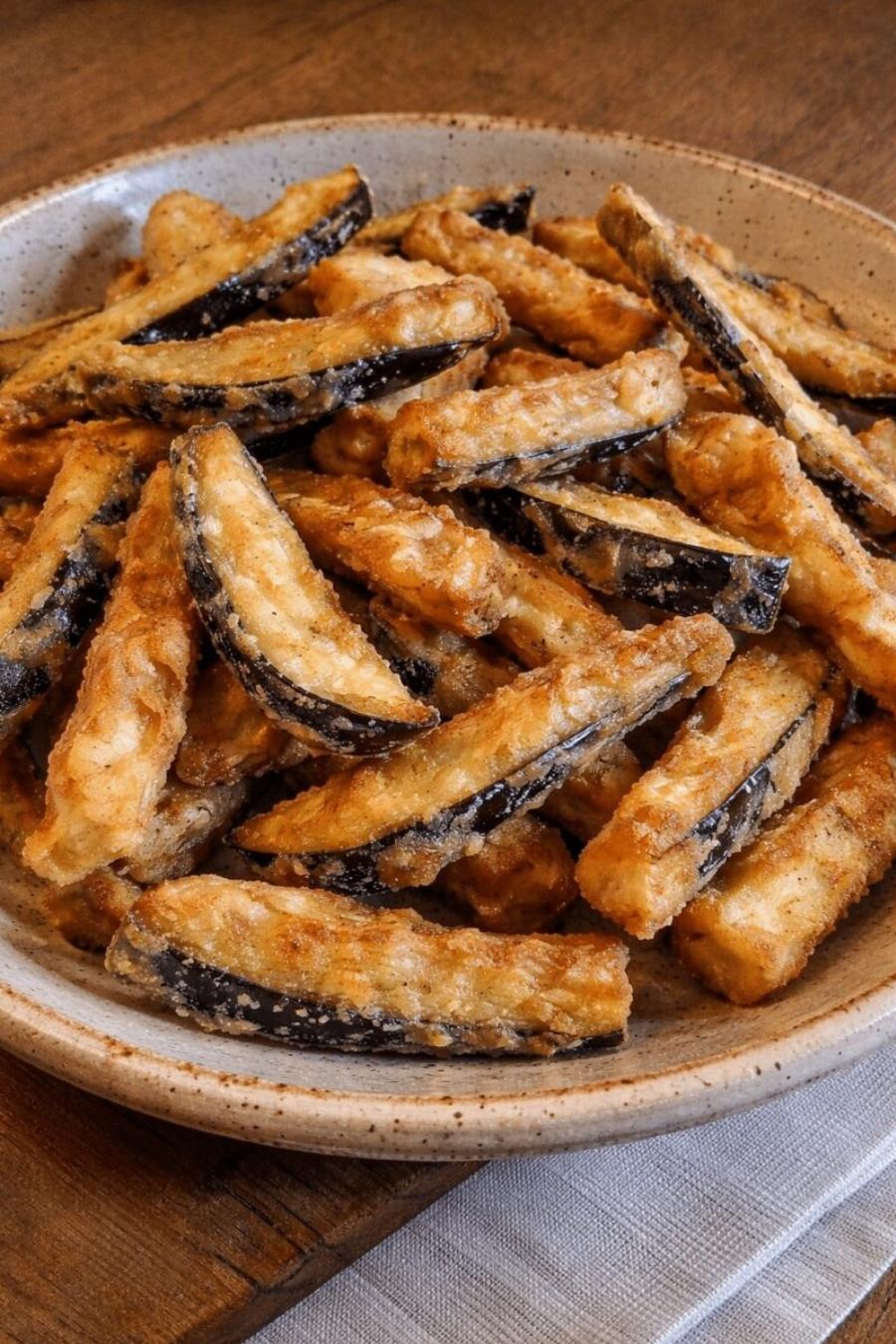 Μελιτζάνες σαν «γαριδάκια» με δροσερό ντιπ