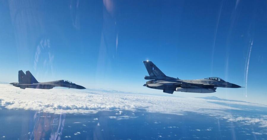 Σε τεντωμένο σκοινί: Τι θα συμβεί εάν τα τουρκικά F-16 παραβιάσουν τον εναέριο χώρο της Κύπρου