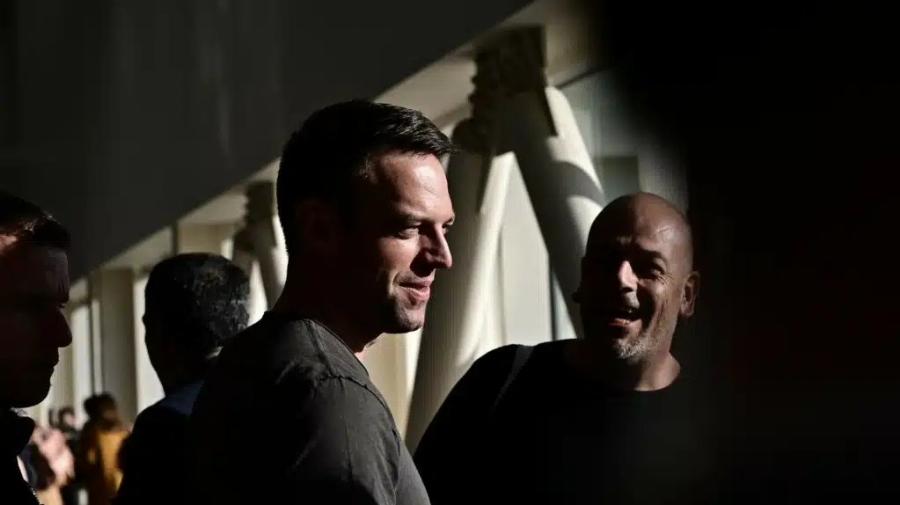 Tpoμoς στον αέρα για τον Στέφανο Κασσελάκη