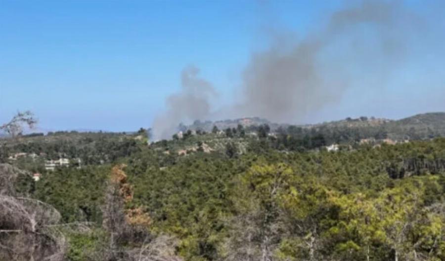 Νέα φωτιά τώρα πριν λίγο στη Βόρεια Αττική κοντά σε σπίτια – Εστάλη μήνυμα από το 112