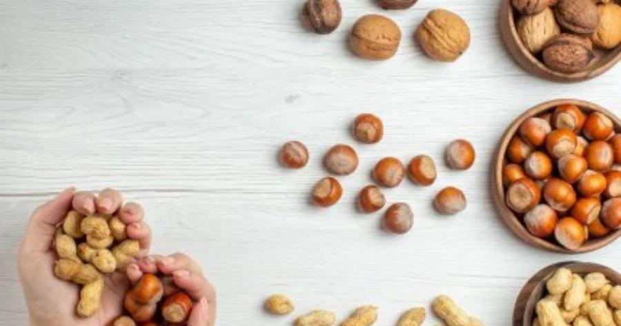 Ο ξηρός καρπός που μειώνει τις φλεγμονές, ρίχνει την πίεση και βοηθά στην απώλεια βάρους