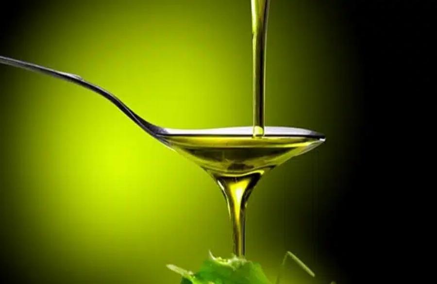 Τι θα συμβεί αν πιούμε ελαιόλαδο με άδειο στομάχι το πρωί και δεν είχαμε την παραμικρή ιδέα