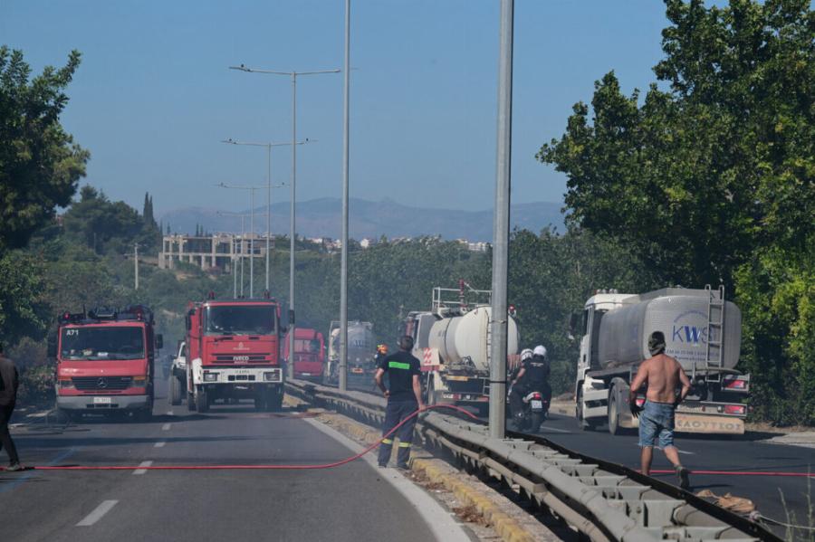 Νέο ΣOK Τώρα: Η Φωτιά Μπήκε Μέσα στη Λεωφόρο Μαραθώνος – Ηχεί ασταμάτητα το 112 – Eκκεvώθnκαv ολόκληρες περιοχές