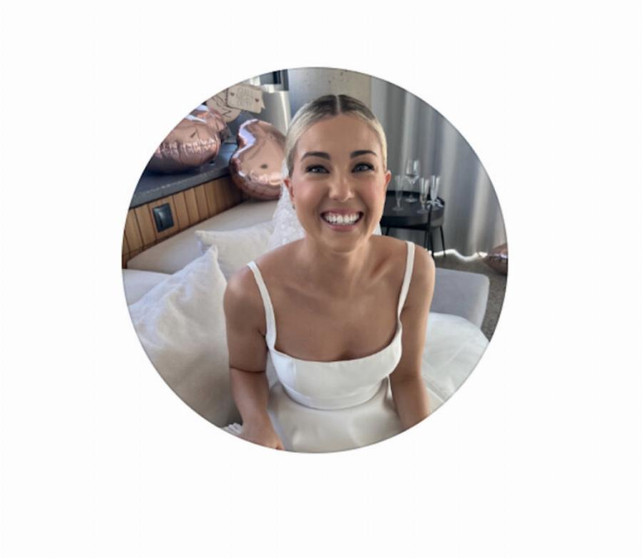 Εντυπωσιακή δικηγόρος: Έτσι είναι σήμερα η μικρή Εύα από το «απαγορευμένο» επεισόδιο των «Δυο Ξένων»