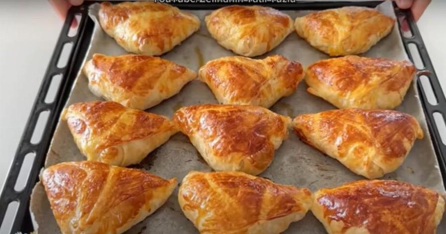 Η διάσημη πίτα που έγινε viral – Μόνο με αλεύρι, νερό και αλάτι για τη ζύμη!