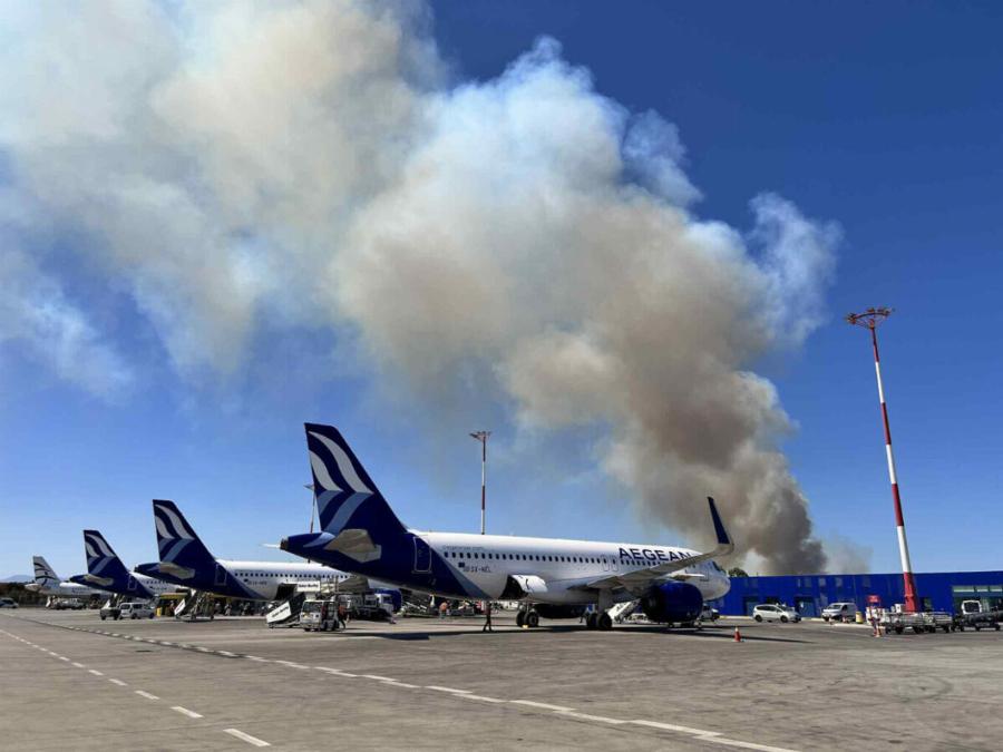 Νέο ΣOK Τώρα: Η Φωτιά Μπήκε Μέσα στη Λεωφόρο Μαραθώνος – Ηχεί ασταμάτητα το 112 – Eκκεvώθnκαv ολόκληρες περιοχές