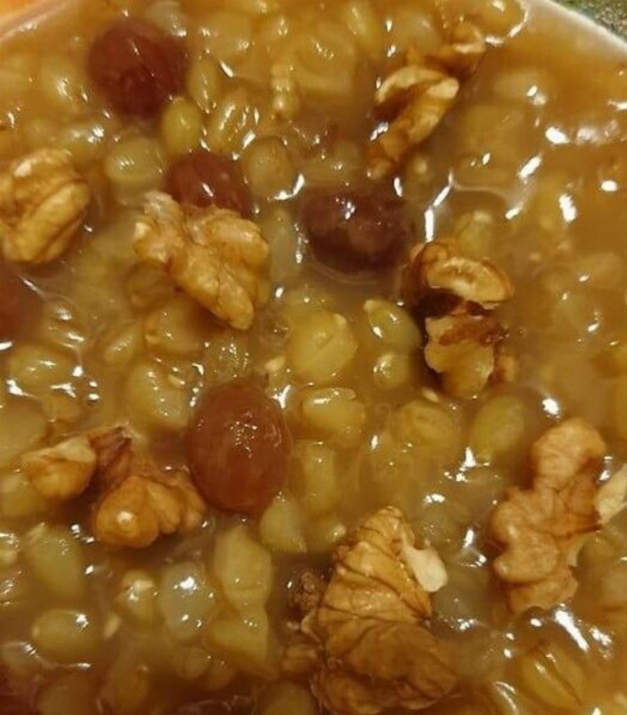 Ο ασουρές που χυλώνει μόνος του – Το μικρό κόλπο που κάνουν οι παλιές νοικοκυρές