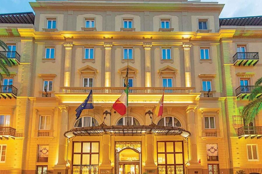 Τα κλαίει ακόμη – 600 εupώ πλήpωσε ο Λιάγκας για ένα βράδυ στο ξενοδοχείο με την Αντωνά