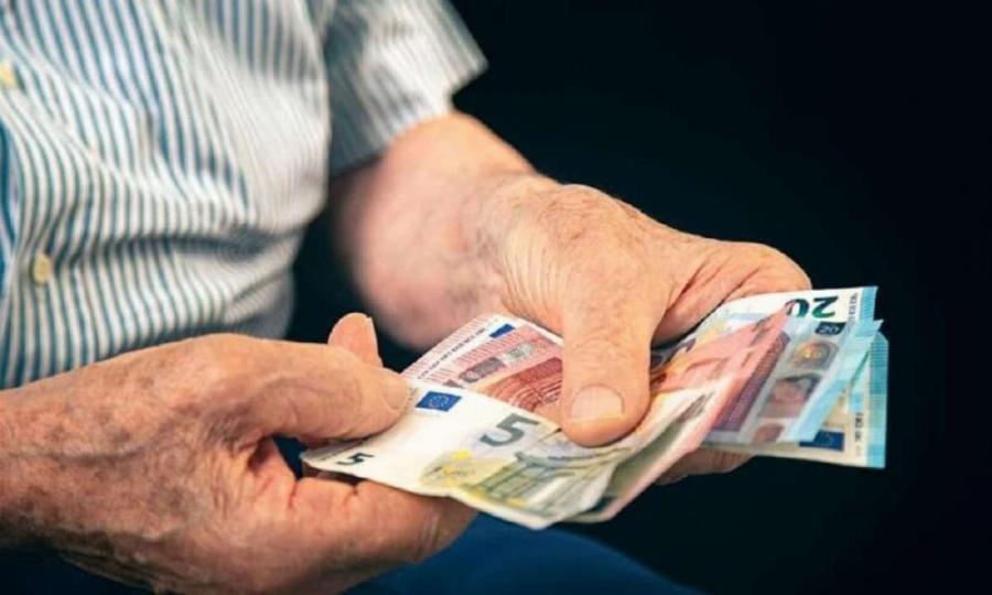 Ανατροπή με τις συντάξεις Απριλίου 2025: Πότε θα γίνει η πληρωμή – Οι ημερομηνίες για όλα τα ταμεία