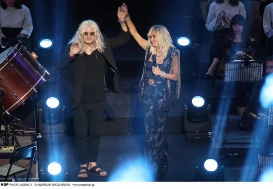 Άννα Βίσση: Έφυγε ταξίδι στην Ευρώπη με τη Δήμητρα Κούστα – Αναχώρησε χθες εν μέσω πολεμικού κλίματος με τον Καρβέλα