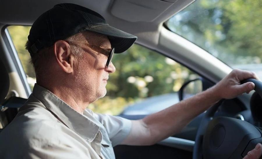 Θλιβερά νέα για οδηγούς άνω των 70 ετών, σύντομα δεν θα μπορούν πλέον να…